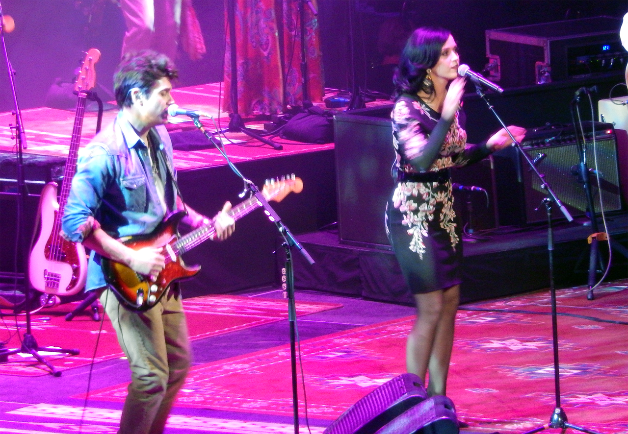 Katy Perry - By http://www.flickr.com/photos/slgc/ - http://www.flickr.com/photos/slgc/11435092653/, CC BY 2.0, https://commons.wikimedia.org/w/index.php?curid=30242693