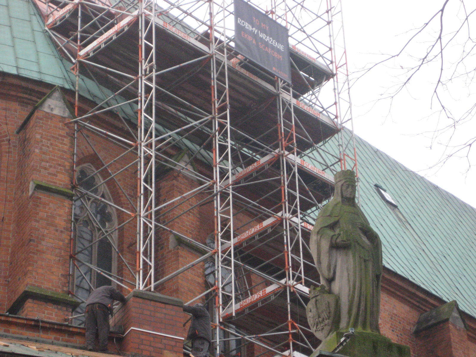 Remont katedry zniszczenia nawałnica Gniezno - Rafał Muniak