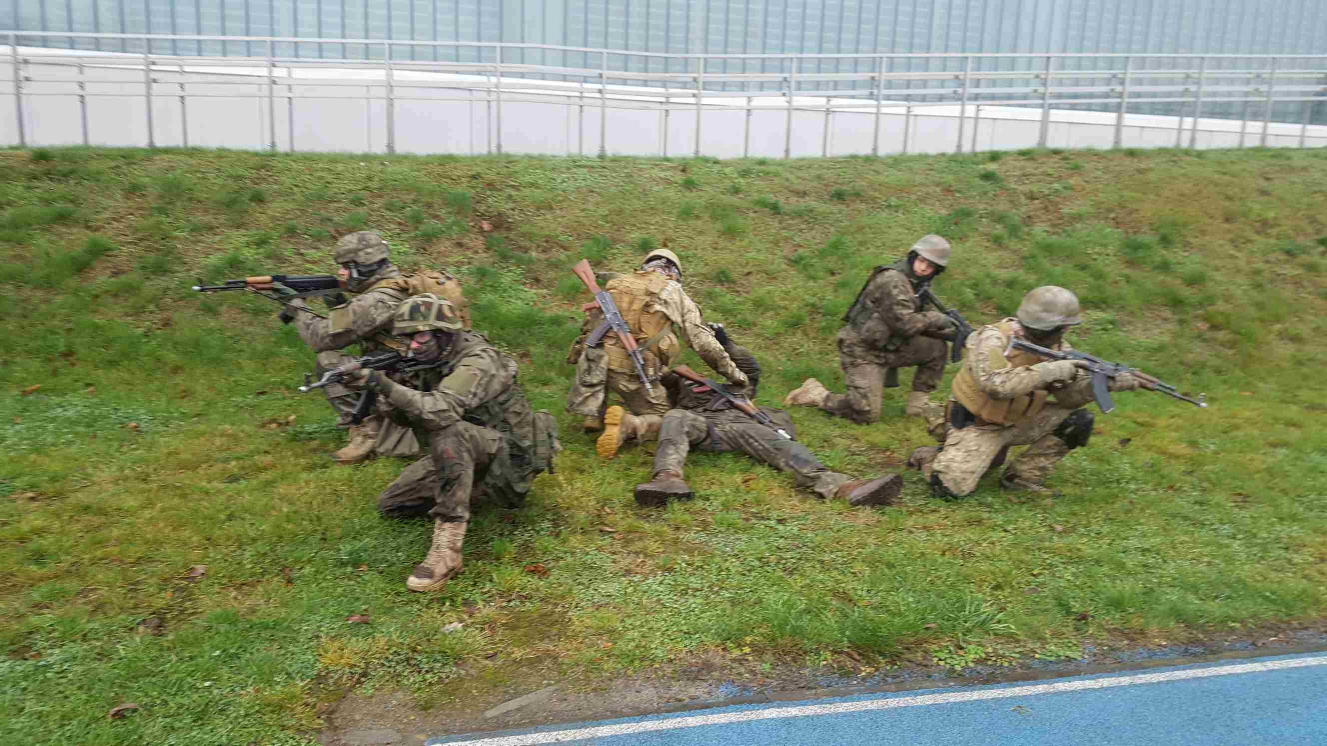 pokaz wojskowy strzelanie AWF studenci Poznań - Michał Jędrkowiak