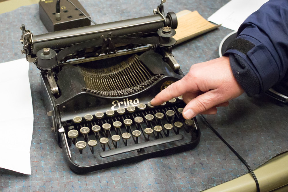 maszyna do pisania andrzej baczyk - Tomasz Żmudziński