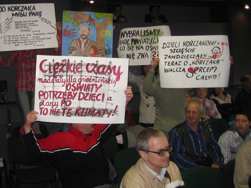 Pikieta ws. szkoły w Gnieźnie - Rafał Muniak