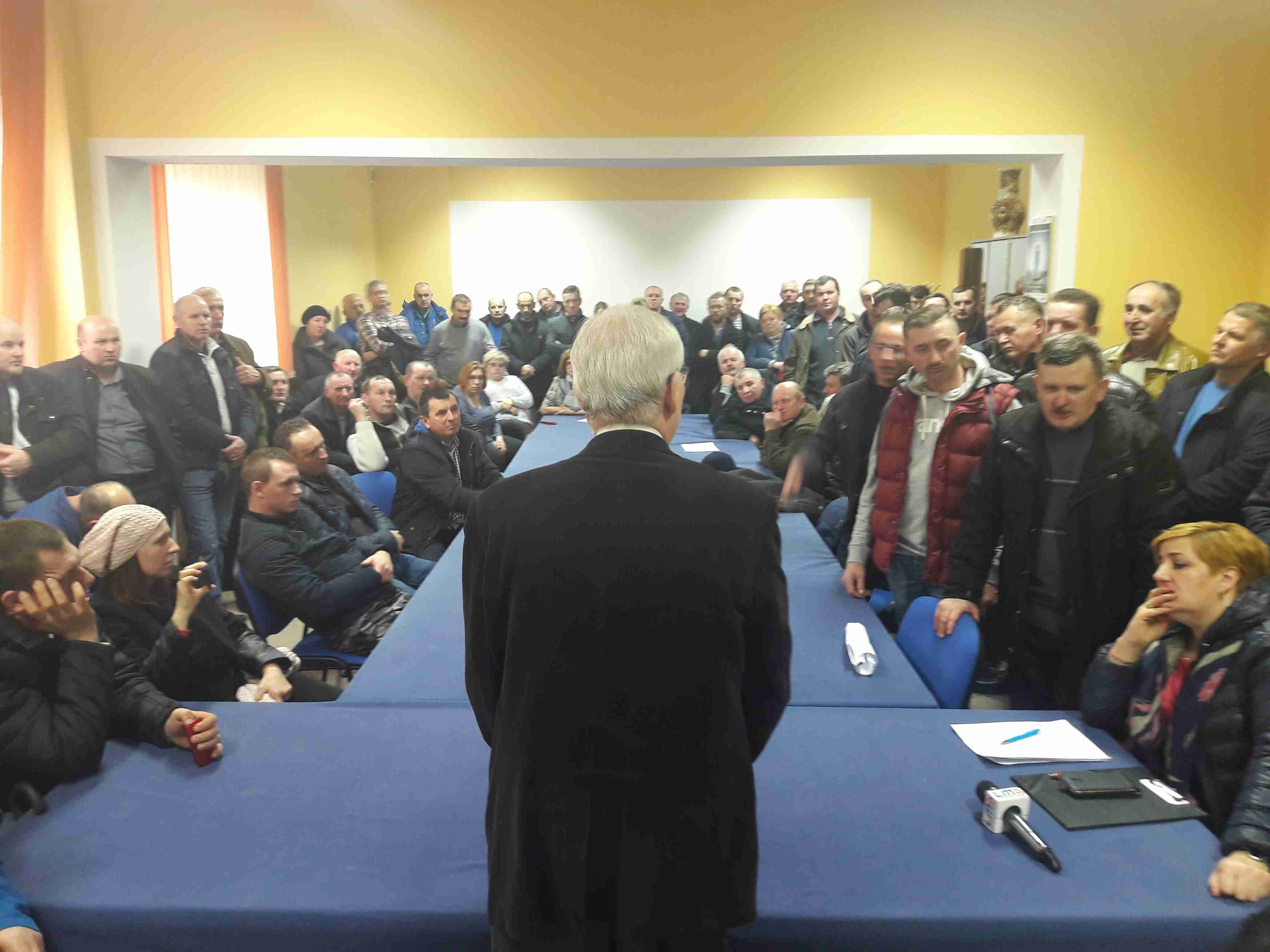 protest rolników w mleczarni OSM Konin - Aleksandra Braciszewska-Benkahla