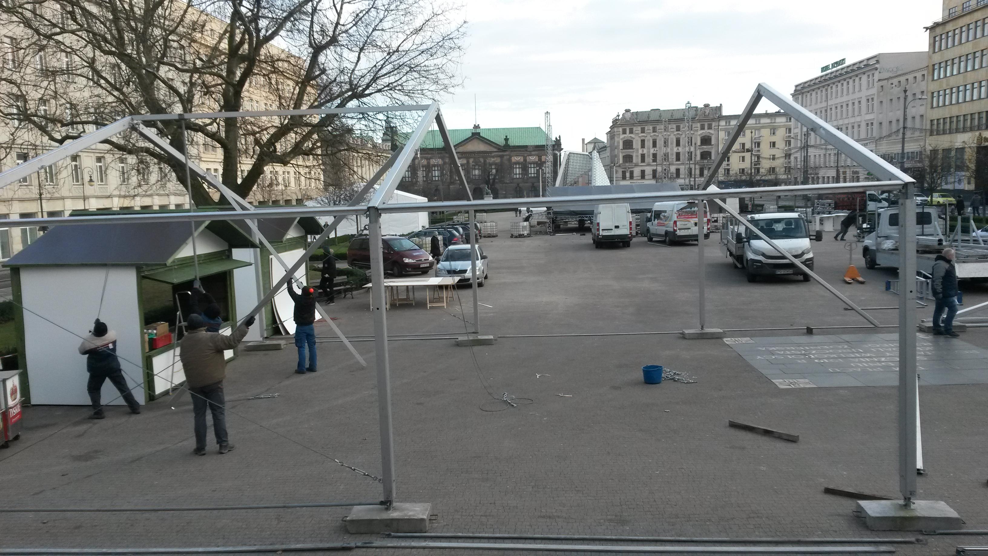 sylwester poznań przygotowania namiot - Jacek Butlewski