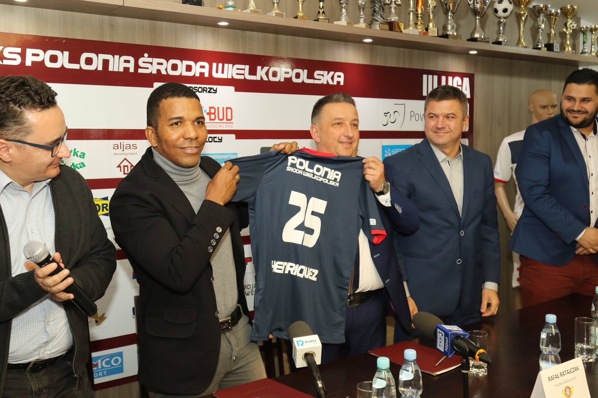 henriquez - www.facebook.com/poloniasroda/