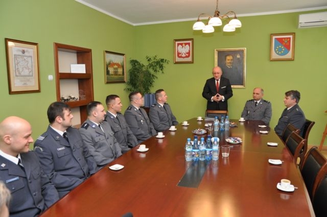 bohaterowie ostrów - Starostwo Powiatowe w Ostrowie Wielkopolskim