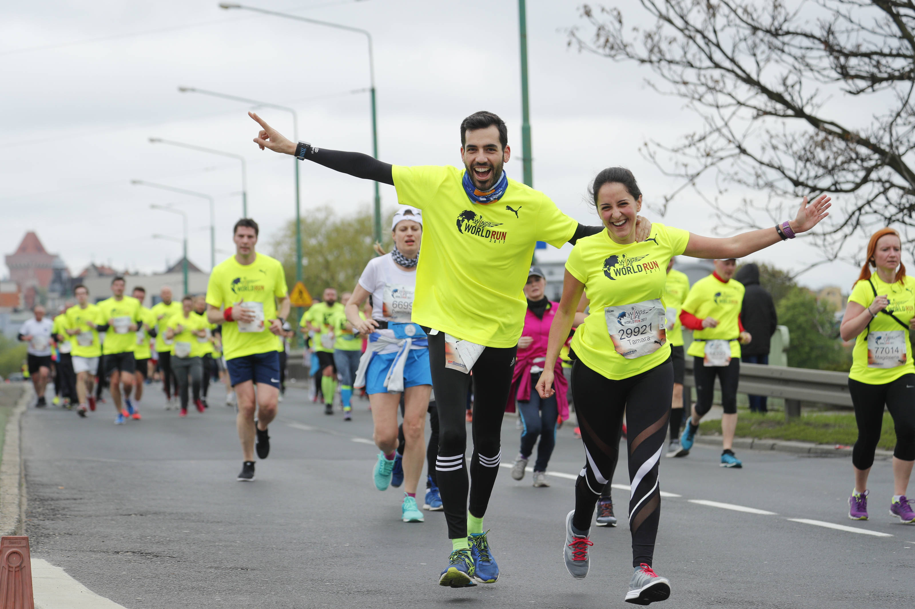 Uczestnicy Swiatowego Biegu wings for life - Damian Kramski