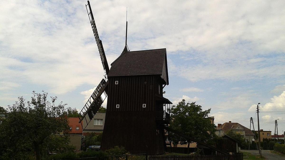 wiatrak koźlak leszno - www.polskieszlaki.pl/