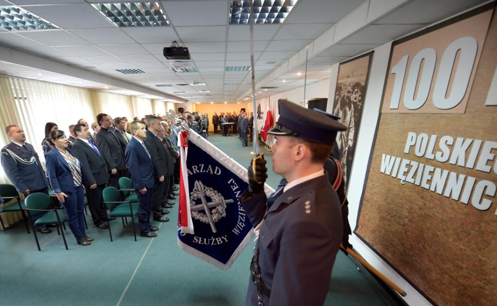 służba więzienna strażnicy - Służba Więzienna http://www.sw.gov.pl