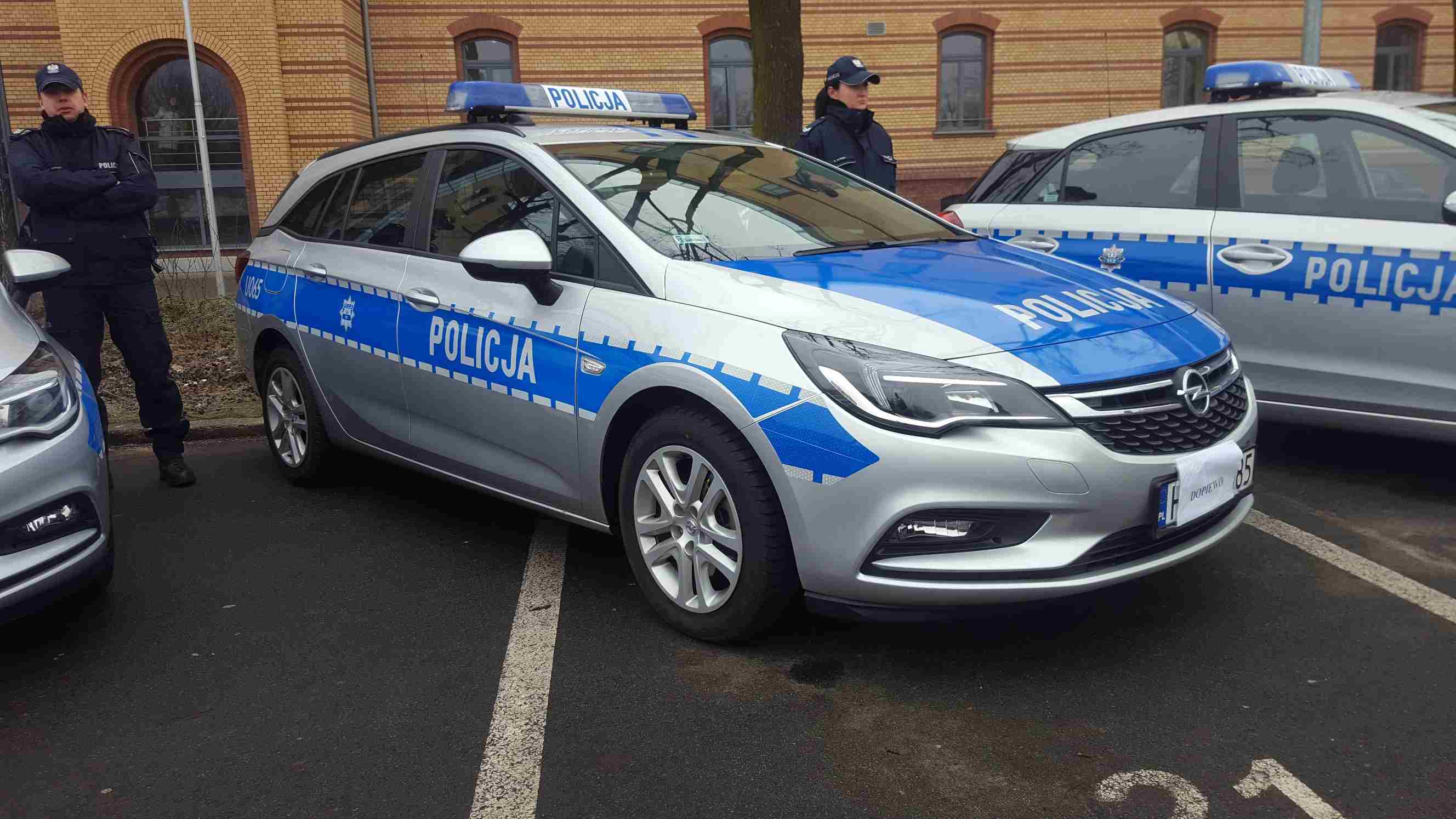 nowe radiowozy policja poznań - Michał Jędrkowiak