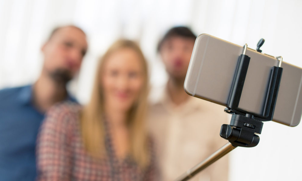 selfie zdjęcie - https://magazynt3.pl/