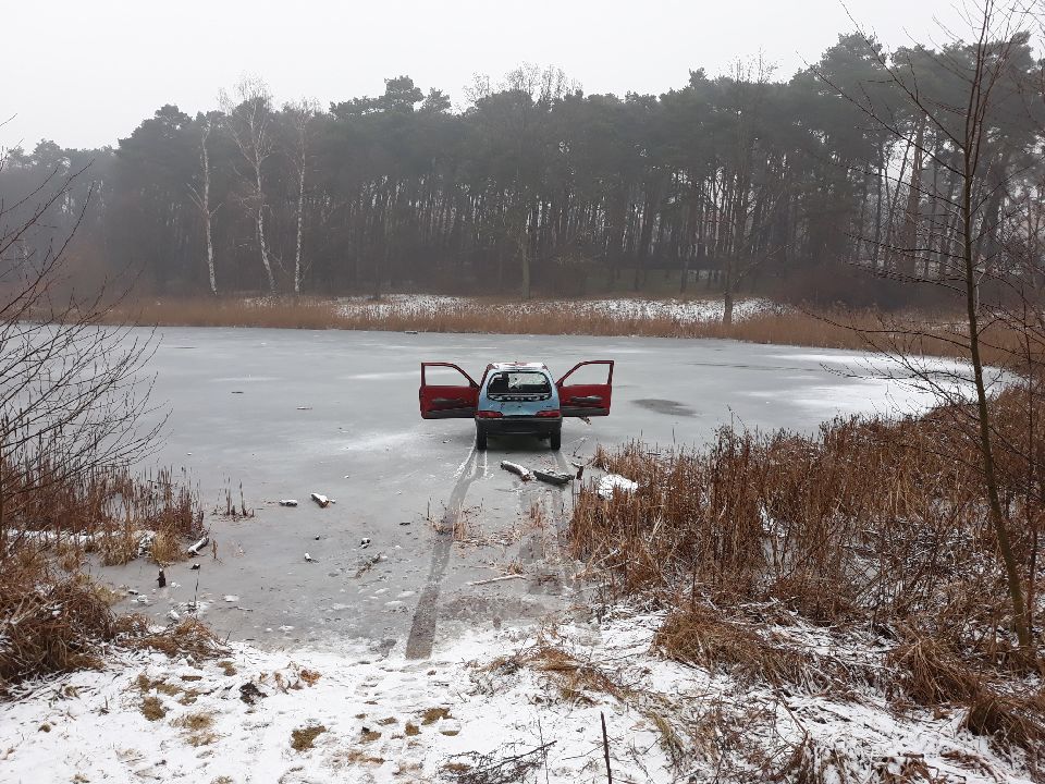 samochód staw golęcin - Adam Michalkiewicz