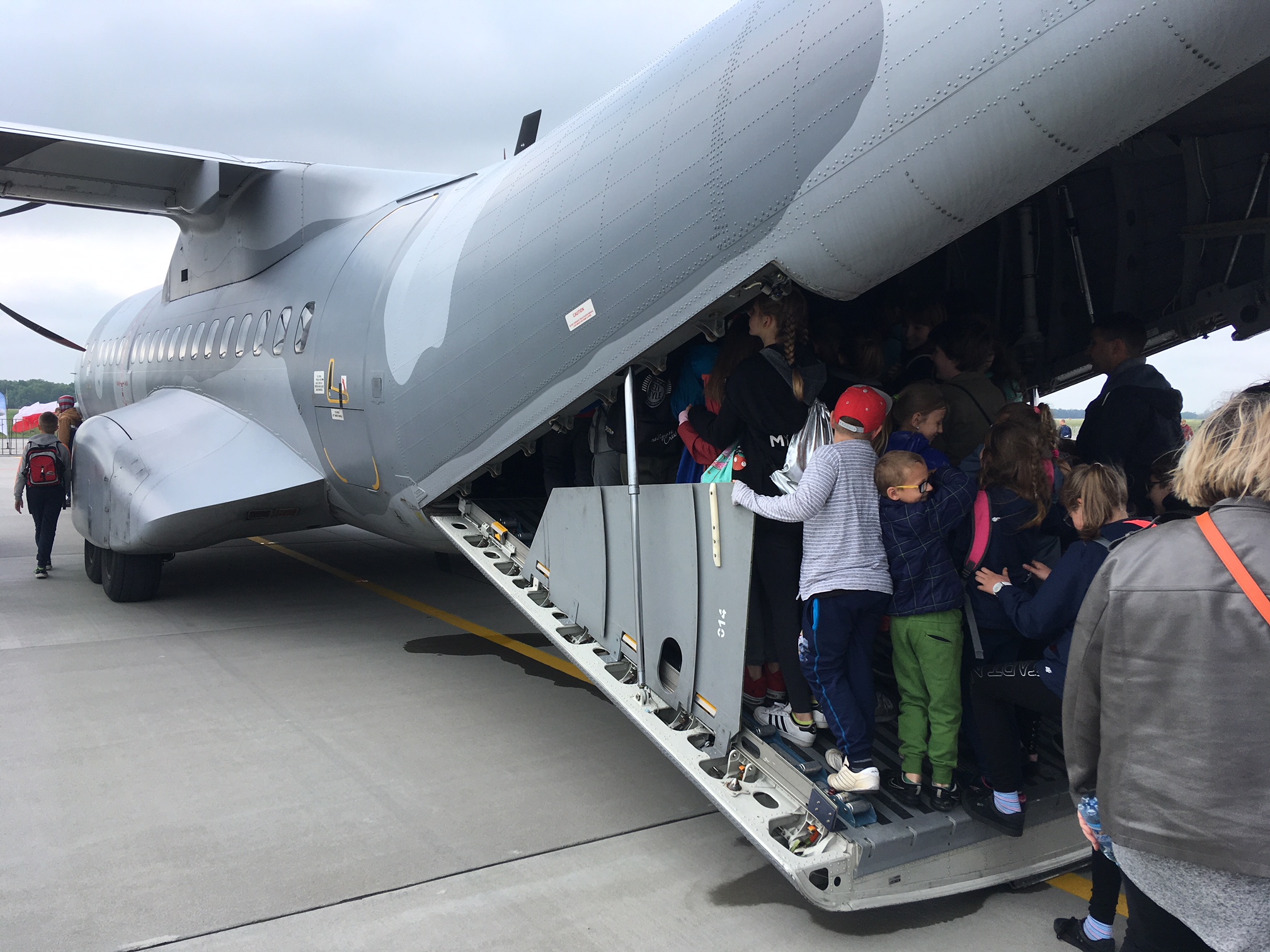 powidz kolejki hehe lol - Rafał Muniak