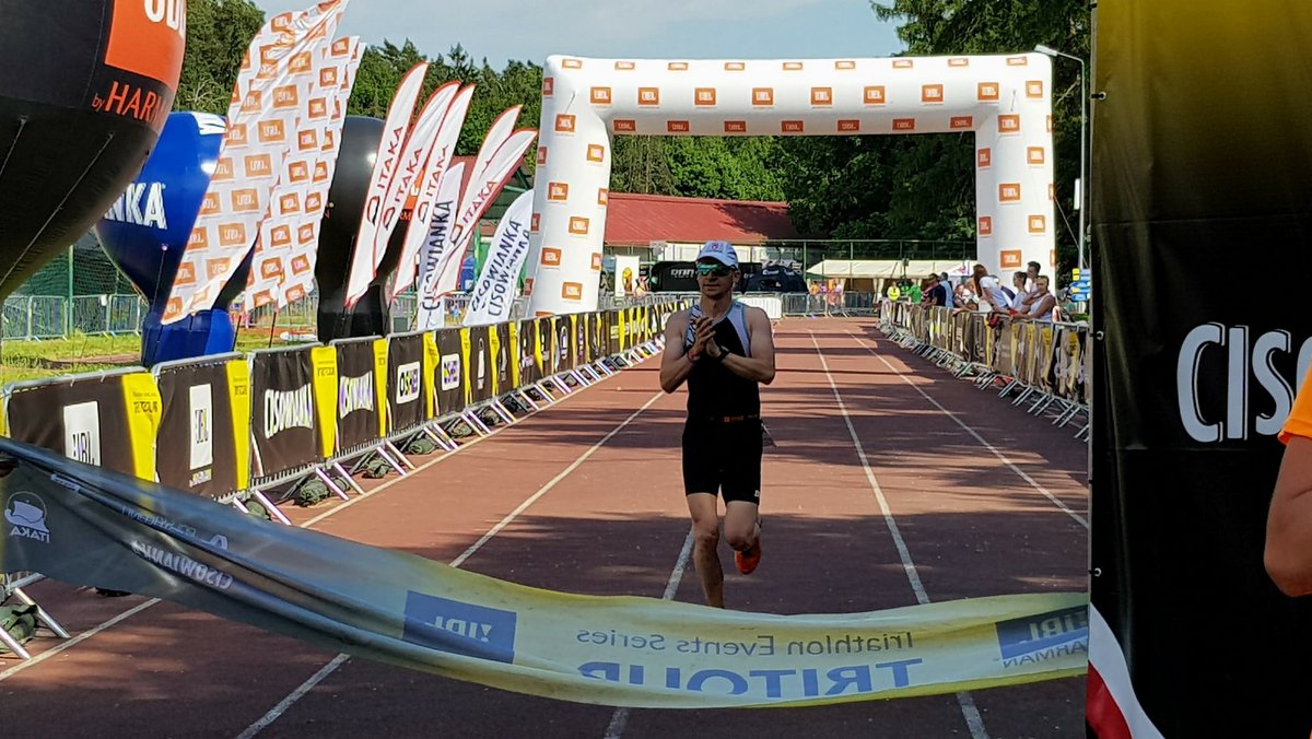 triathlon biegi meta sieraków - Grzegorz Hałasik