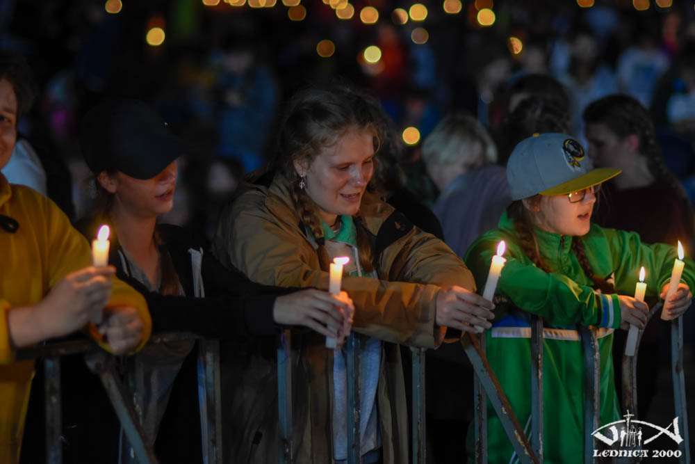 Biuro Prasowe Spotkań Młodych LEDNICA 2000