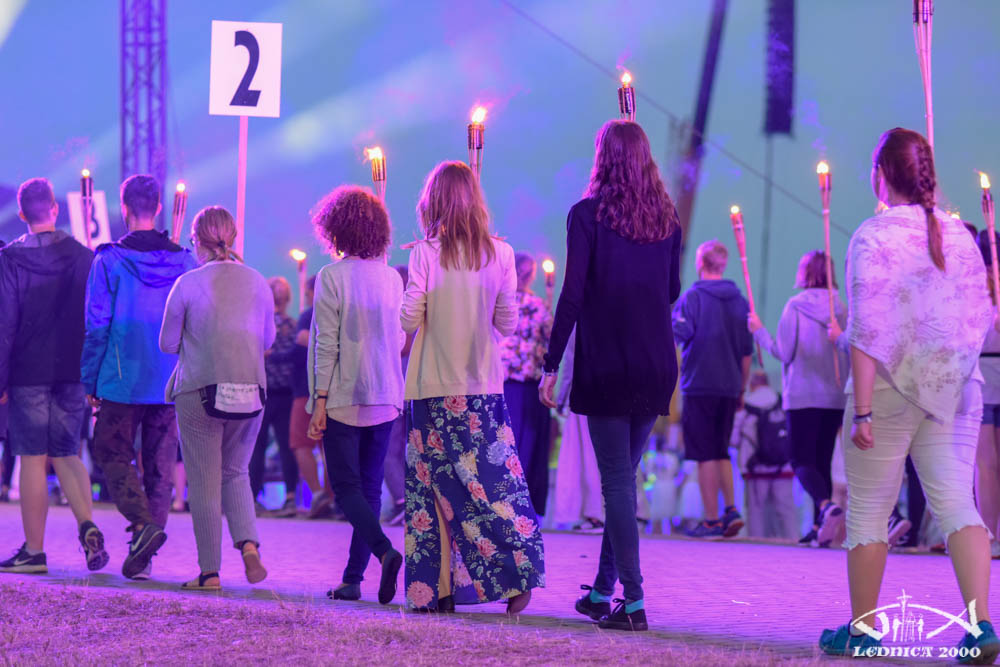 Biuro Prasowe Spotkań Młodych LEDNICA 2000