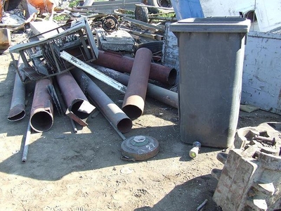 Mina na złomowisku - Policja Słupca