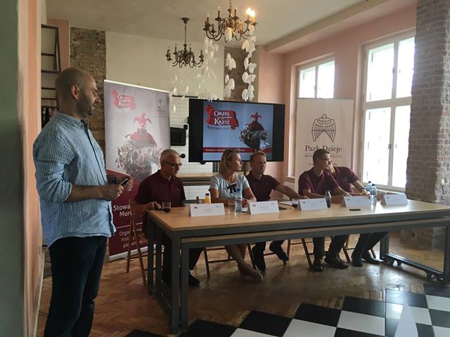 orzeł i krzyż - Jacek Butlewski