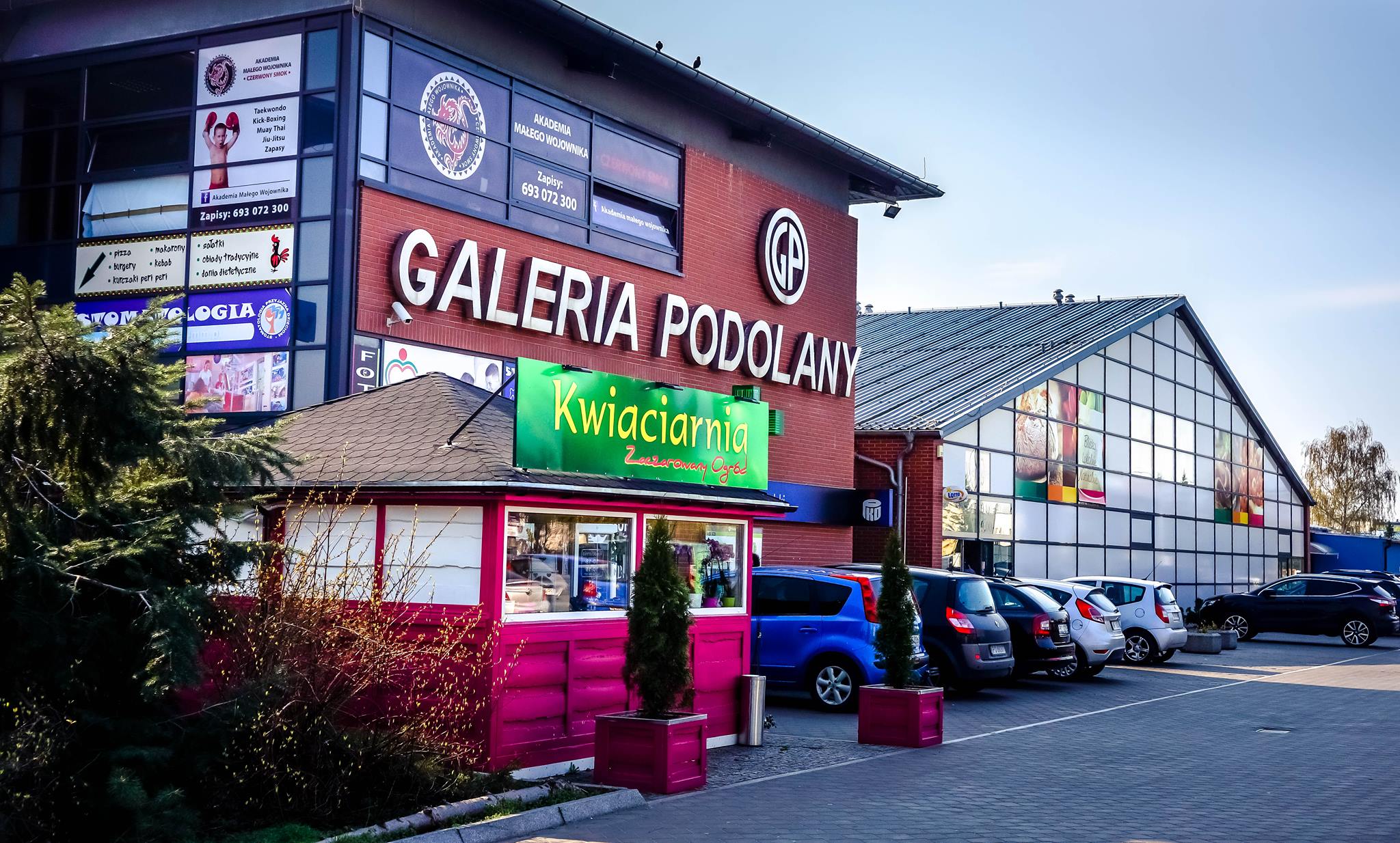 podolany - Galeria Podolany, Facebook