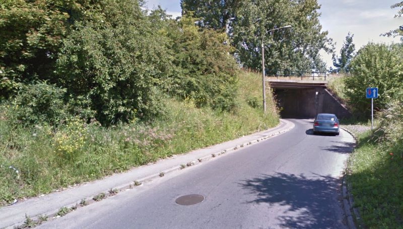 osiniec gniezno przejazd kolejowy - Google Maps