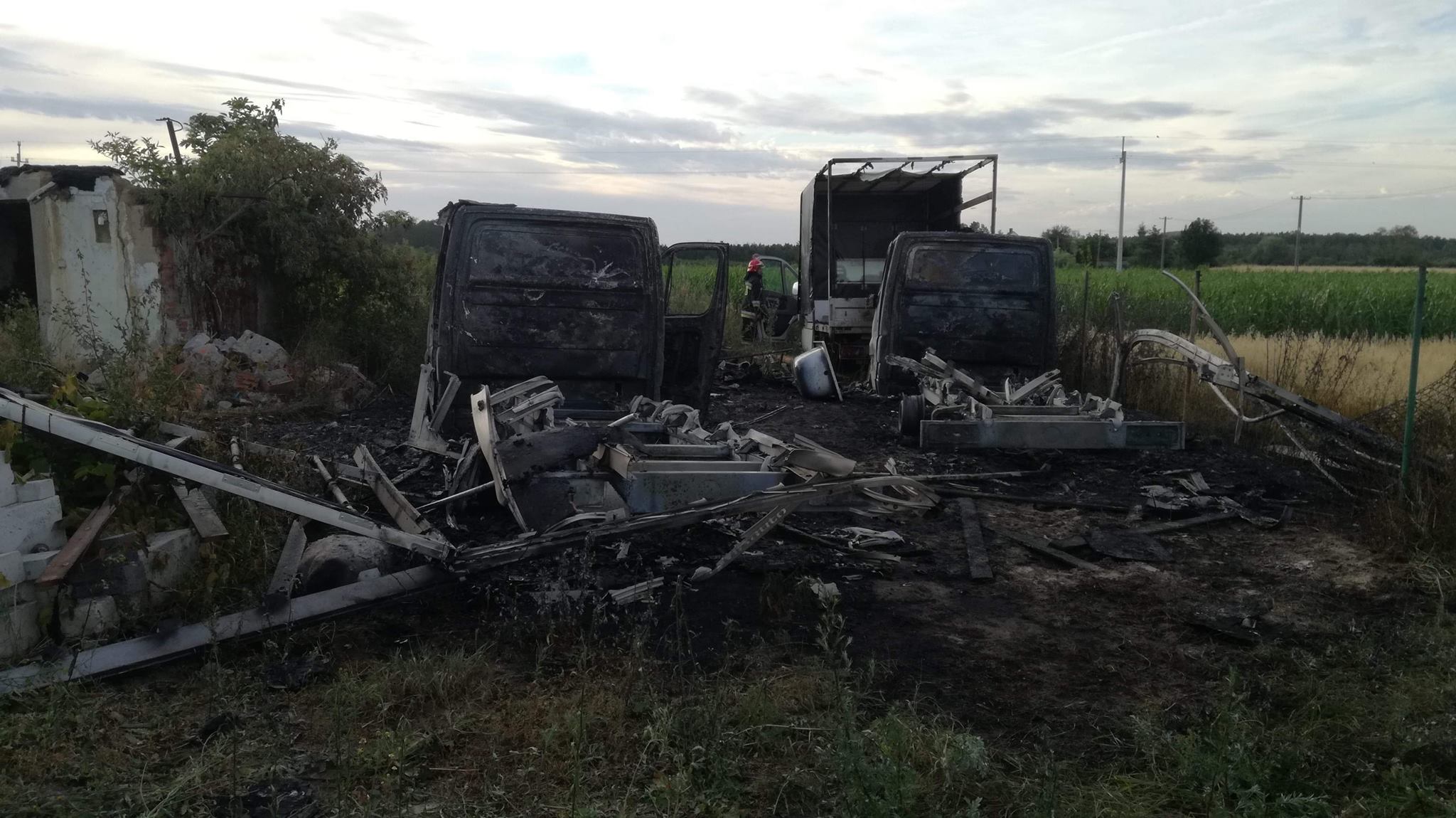 sompolno pożar aut dostawczych - OSP Sompolno