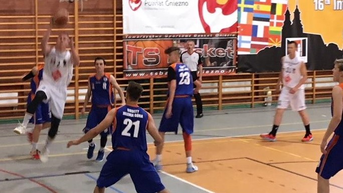 koszykówka juniorzy gniezno - Rafał Muniak