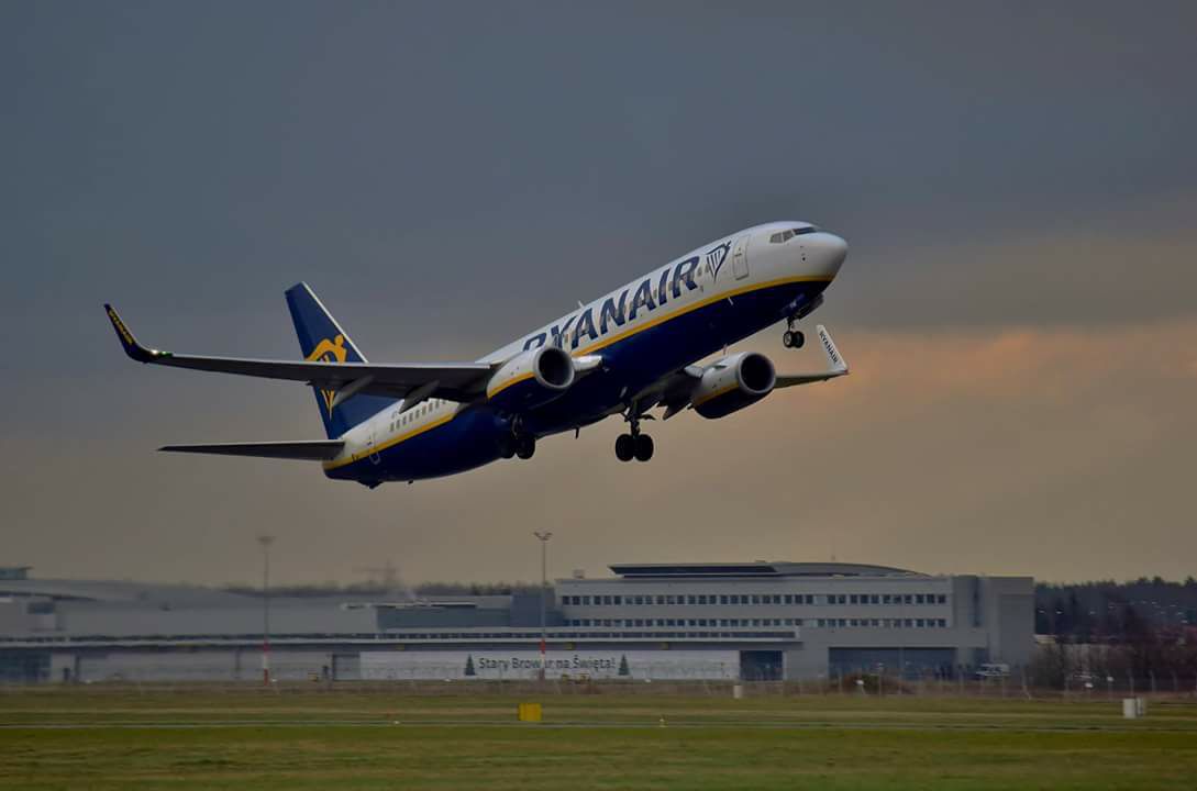 boeing737 - Port Lotniczy Ławica, Facebook