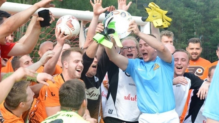 Kartofliskowe Mistrzostwa Świata w Udawaniu Gry w Piłkę. - https://mistrzostwaswiata.futbolowo.pl