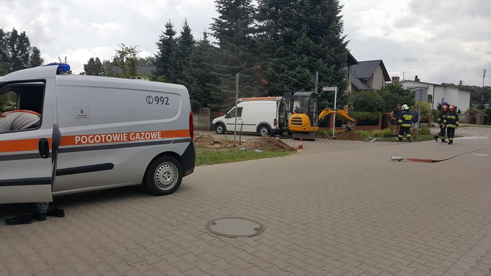 wyciek gazu dąbrówka - OSP Palędzie