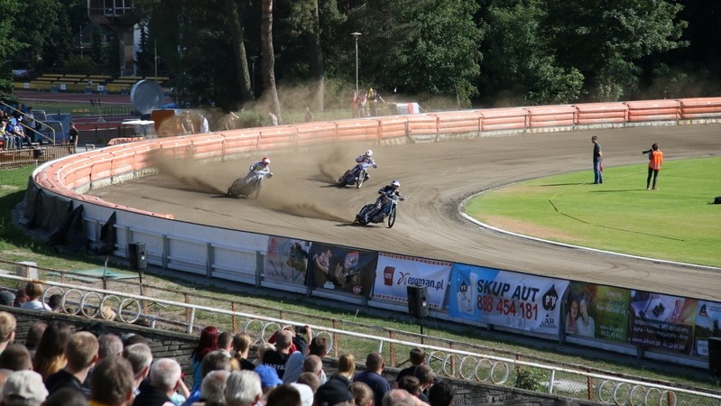 piła żużel na torze polonia problemy - Archiwum