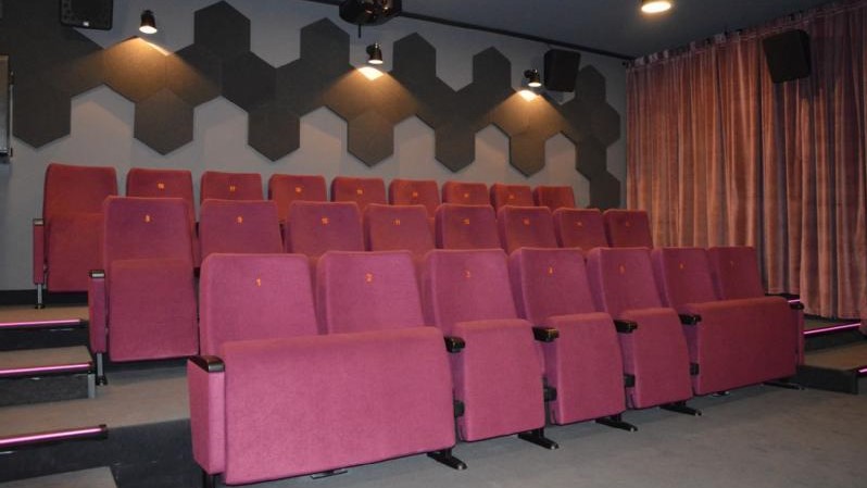 kino małe mieścisko - kino za rogiem