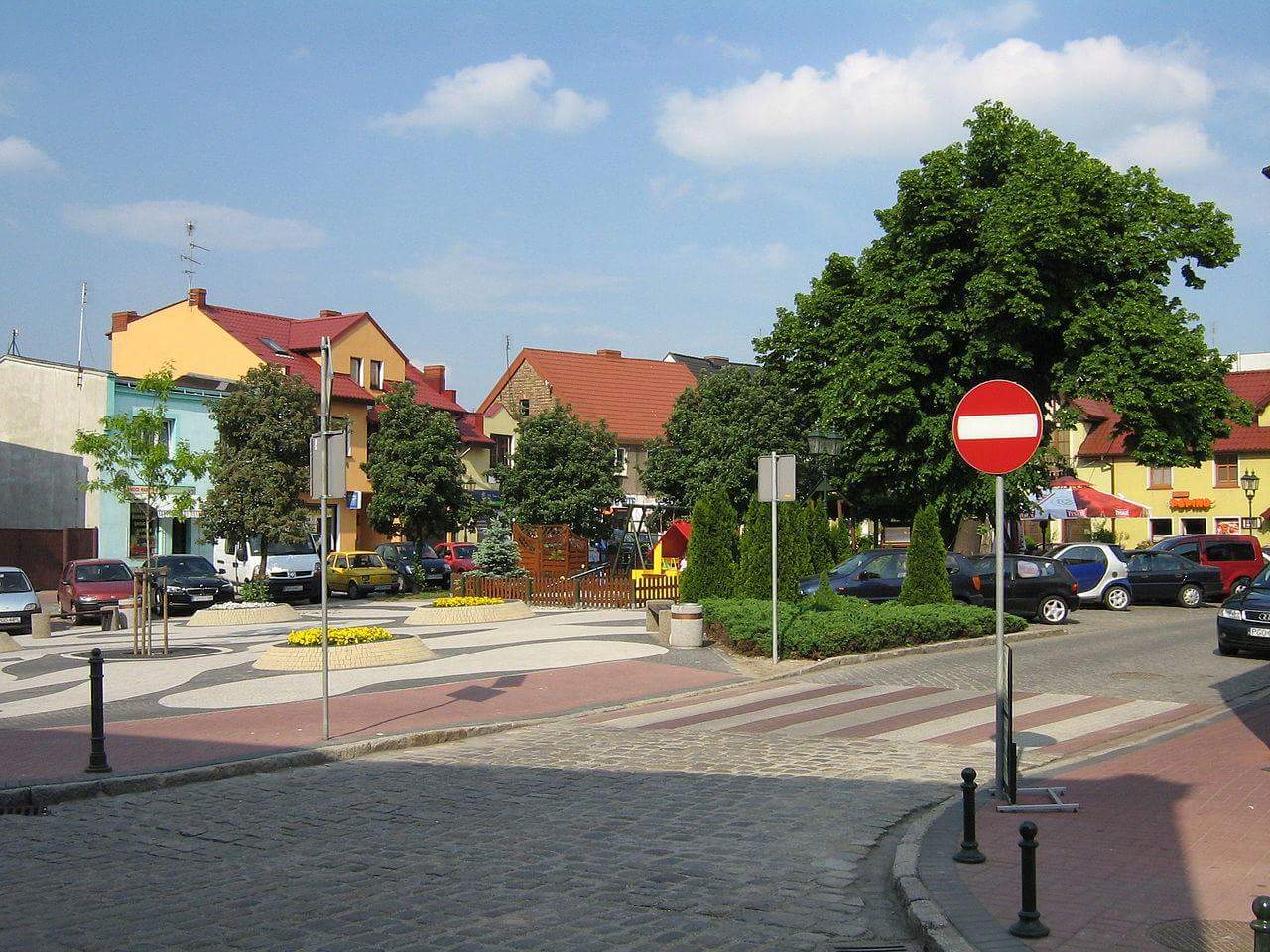 received_239463300227072 - wikipedia org