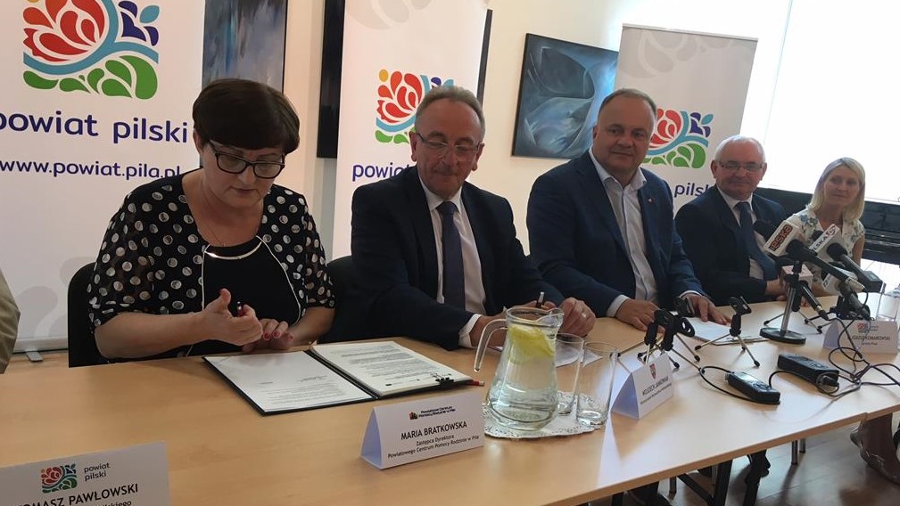 pieniądze dla pilskich seniorów - Przemysław Stochaj