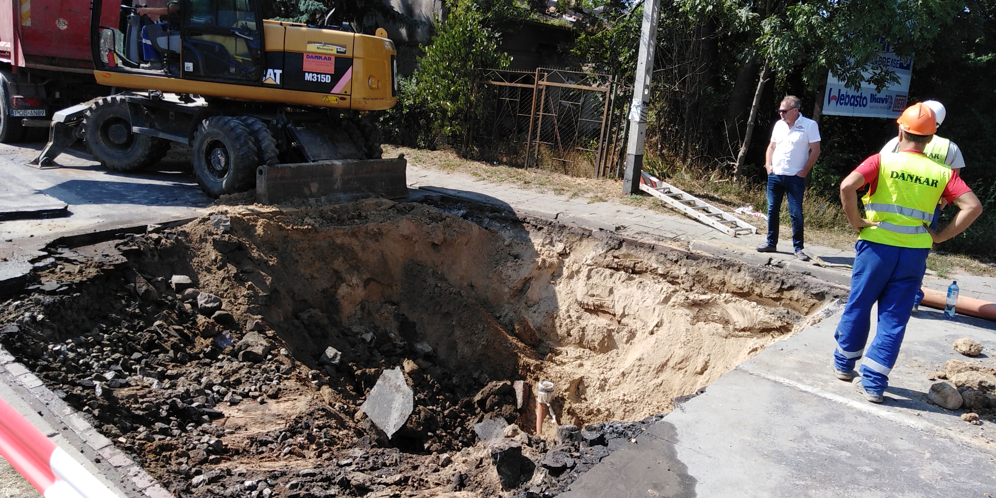 dziura - Wojtek Wardejn