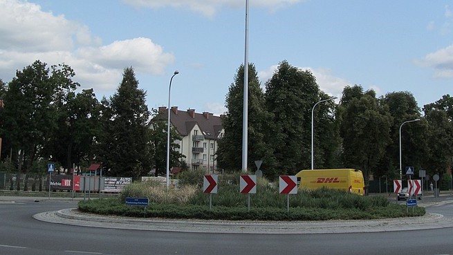 rondo w pile - pila.pl