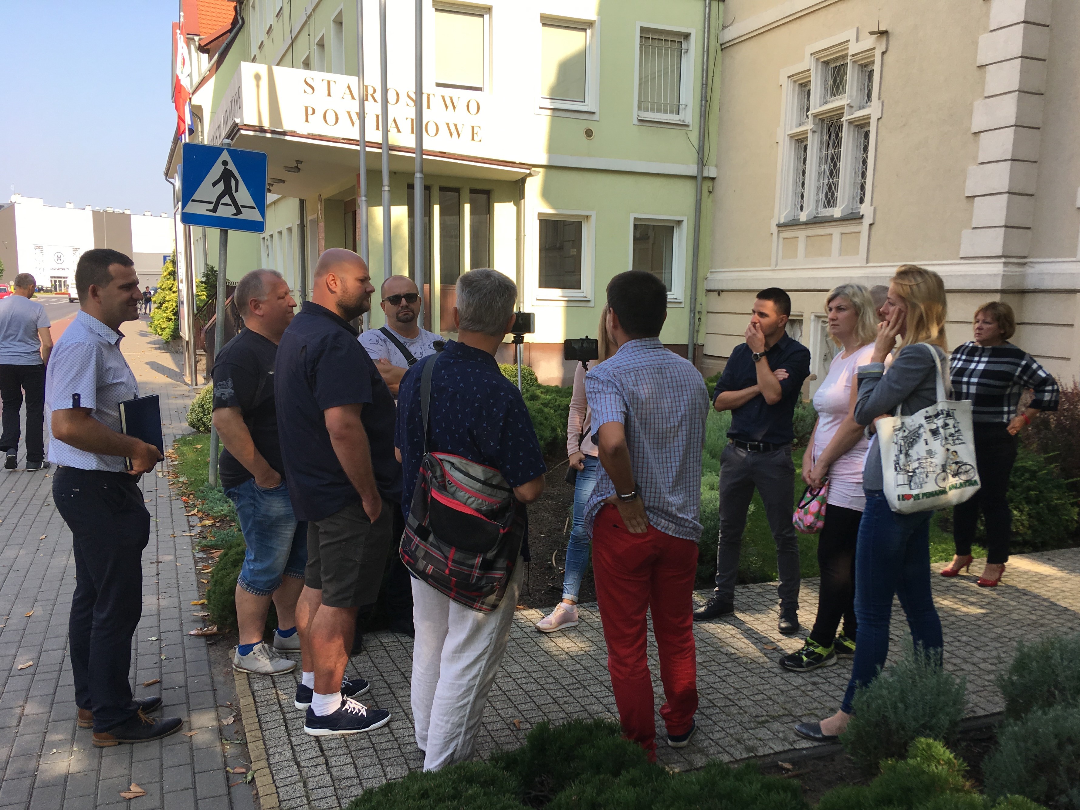 protest pod przedszkolem nowy tomyśl - Andrzej Ciborski