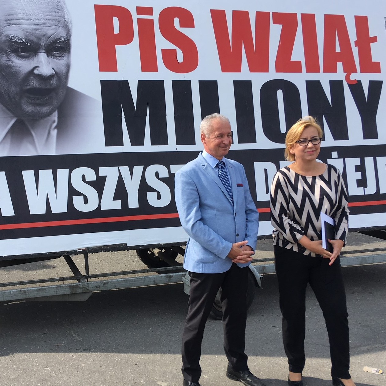 wojnabilboardowa - Rafał Muniak