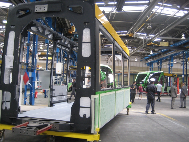 Tramino - w hali montażowej - Adam Sołtysiak