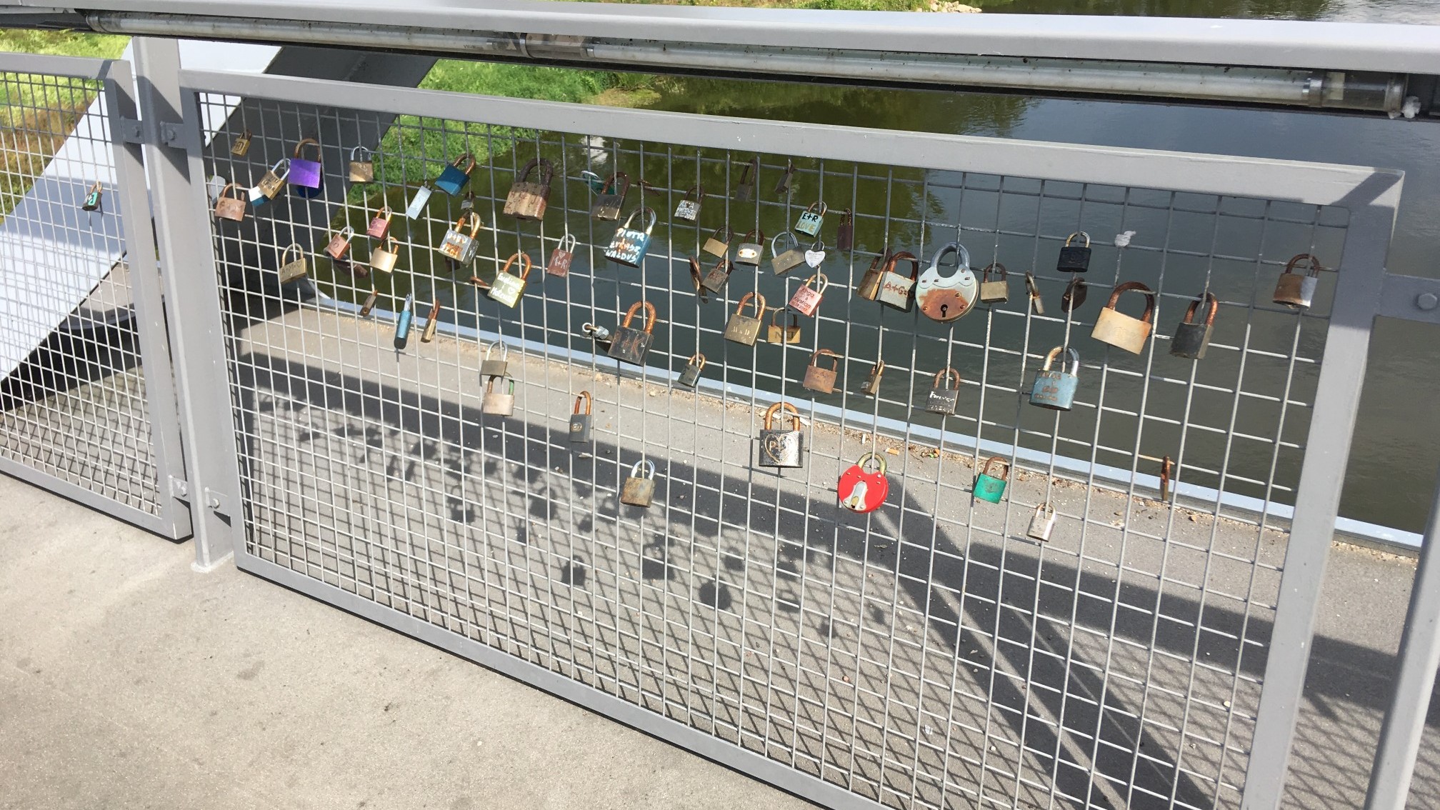 kłódki na moście we wronkach - Andrzej Ciborski