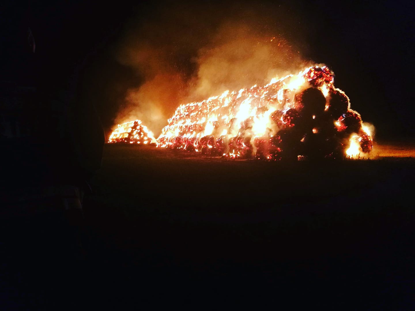 stogi słoma pożar - OSP Grąblewo