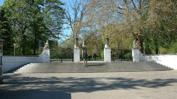 park wilsona brama wejście poznań - CC: Wikipedia Commons: Radomil talk