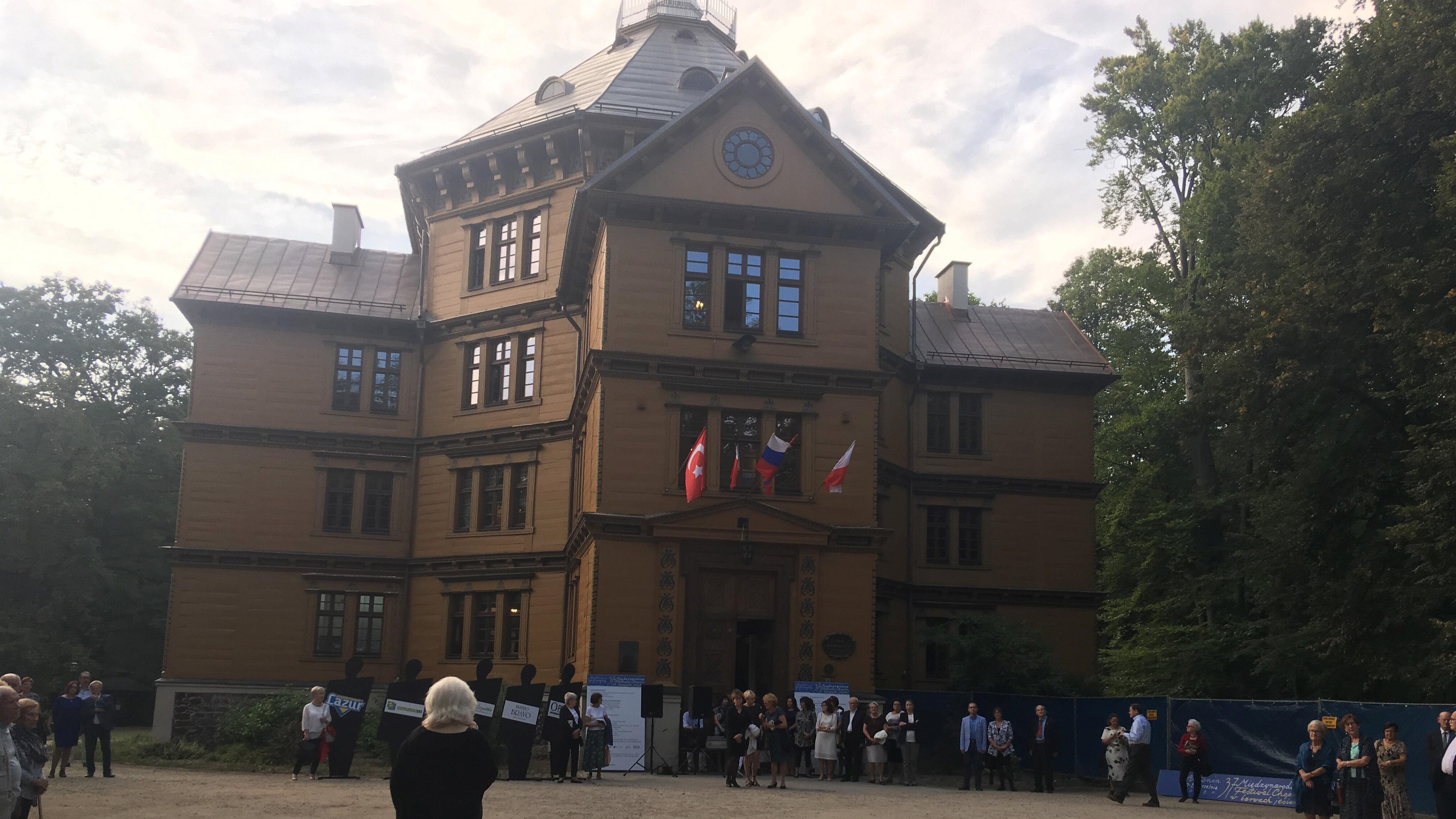 pałac w antoninie po remoncie - Danuta Synkiewicz