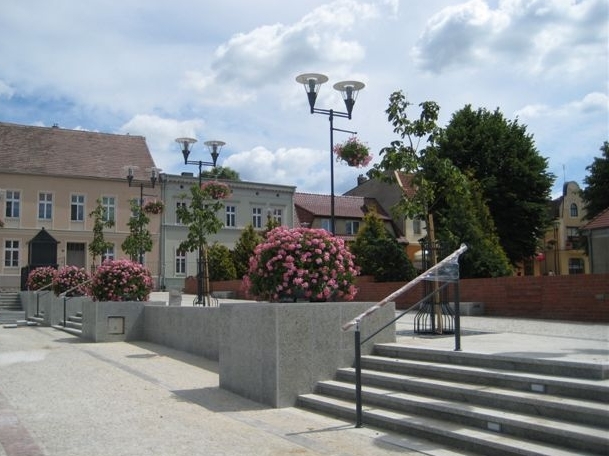 Rynek w Czarnkowie po modernizacji - Wiesława Pinkowska