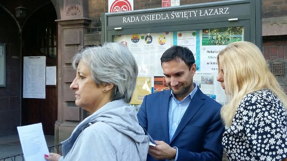 tomasz lewandowski o darmowych szkołach konferencja - Magdalena Konieczna