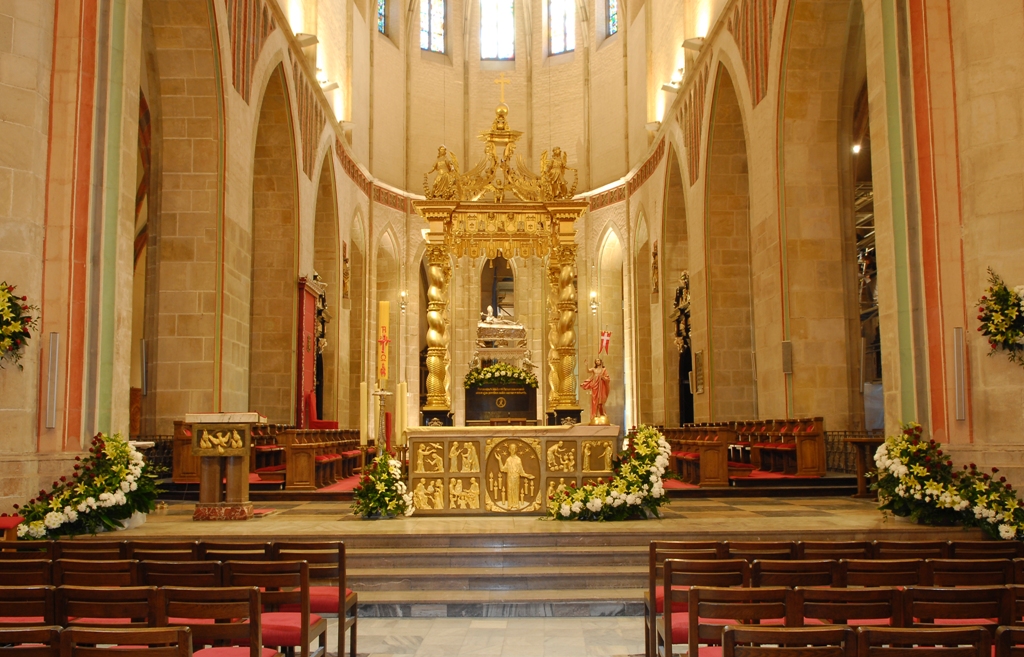 katedra Gniezno wnętrza - Urząd Miejski w Gnieźnie