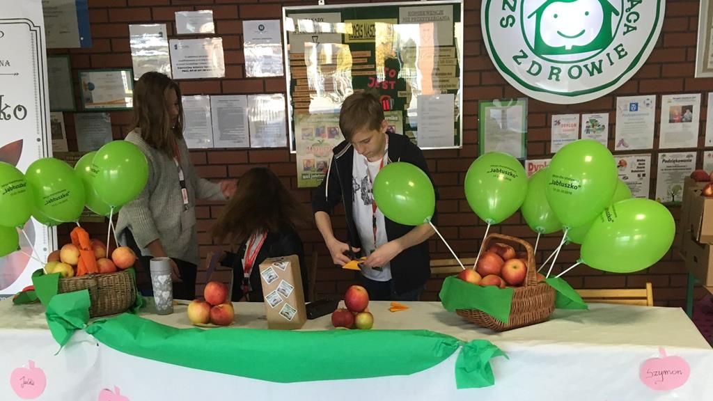 akcja jabłuszko leszno  - Jacek Marciniak