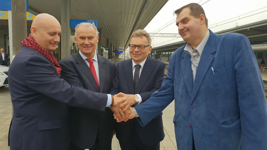zysk-pkp - Michał Jędrkowiak