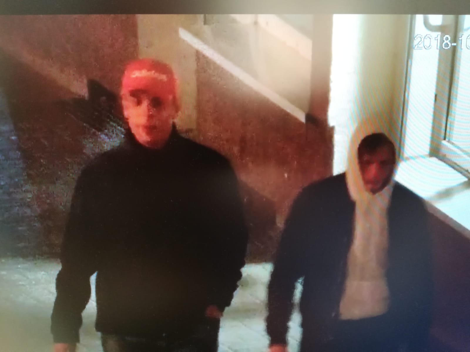 obrzucili pomnik jana pawła II piła - KPP Piła