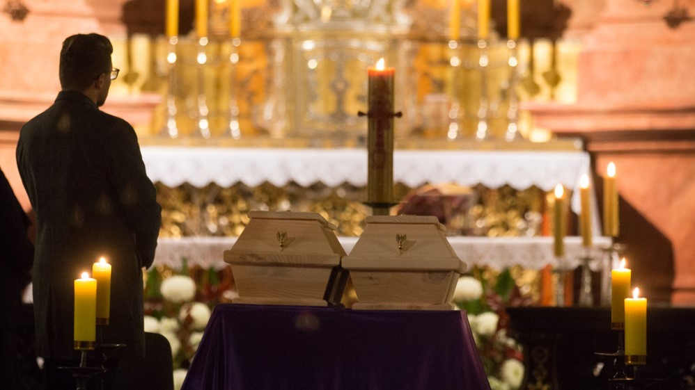 pochówek szczątek fara 130 osób - Wojtek Wardejn