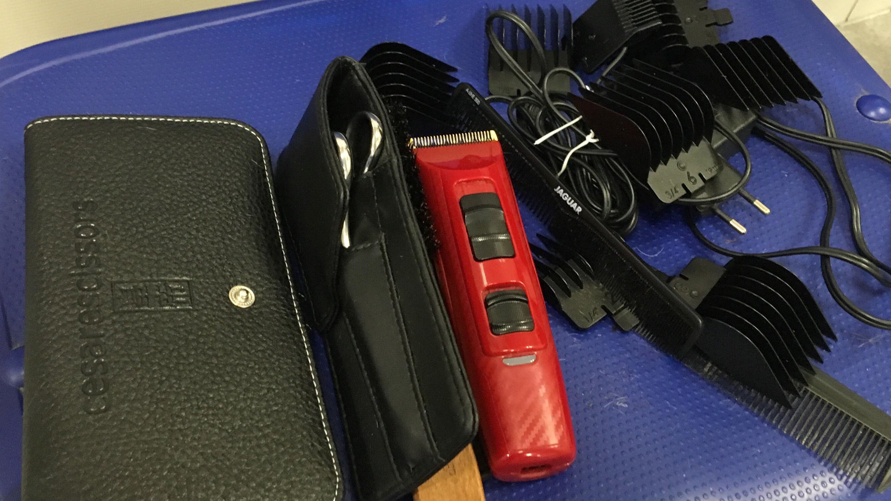 bezdomni ogrzewalnia fryzjerzy - Jacek Butlewski