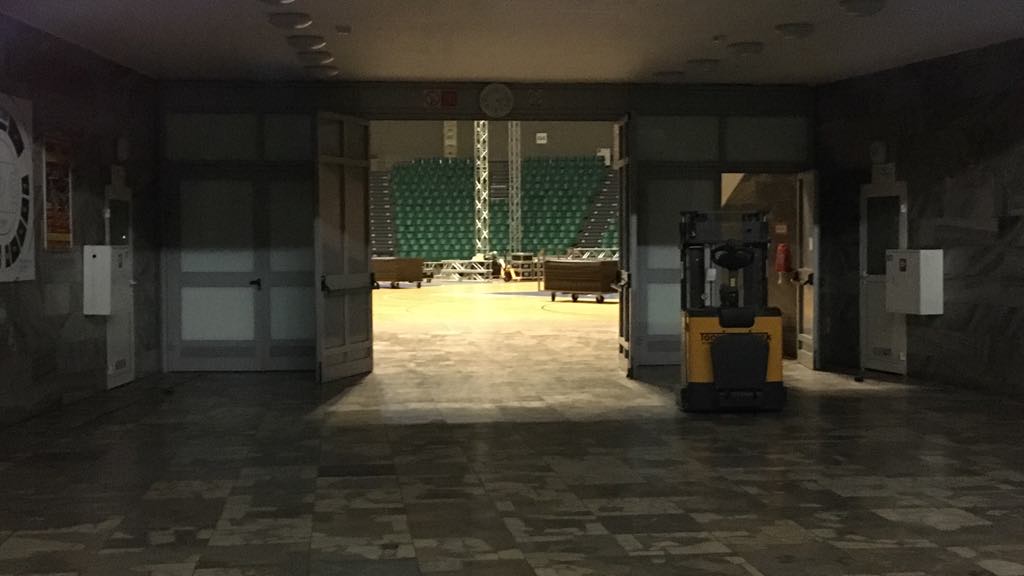 hala arena poznań środek - Michał Jędrkowiak - Radio Poznań